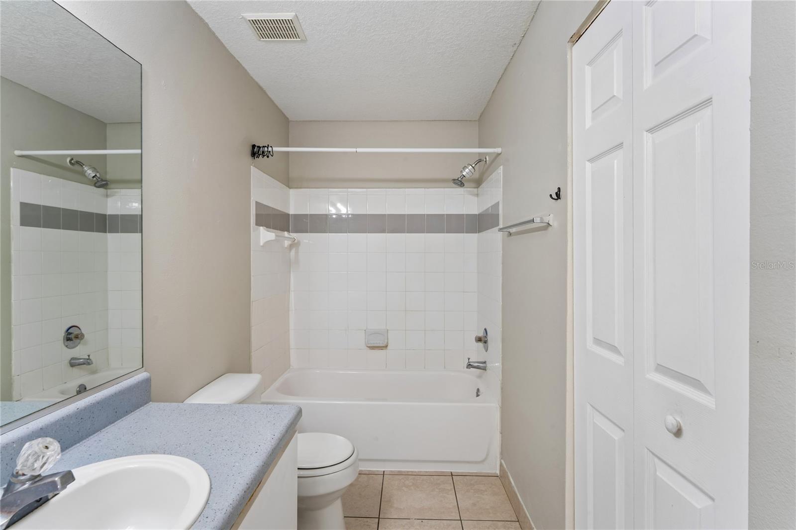 THE PINNACLE AT CARROLLWOOD A - Residential