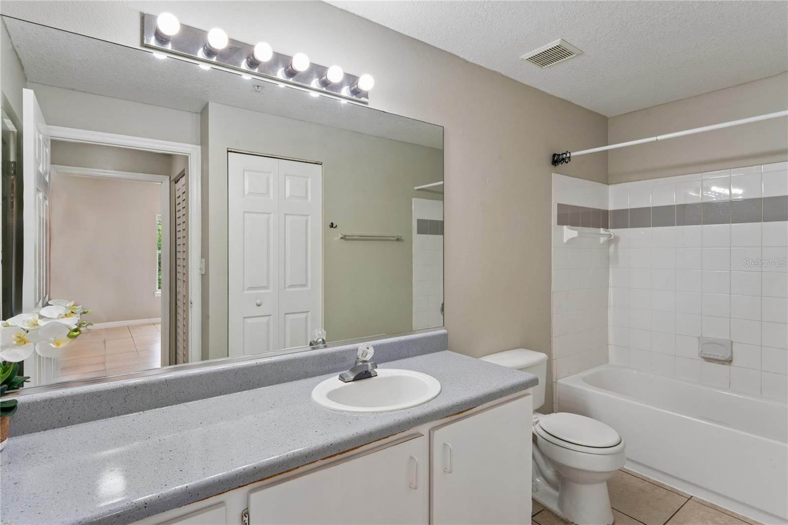 THE PINNACLE AT CARROLLWOOD A - Residential