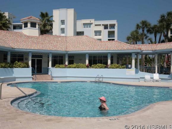 Ocean Walk, fantastic opportunity to live the lifestyle2 bed 2 bath furnished unit available now, 6 month or one year lease