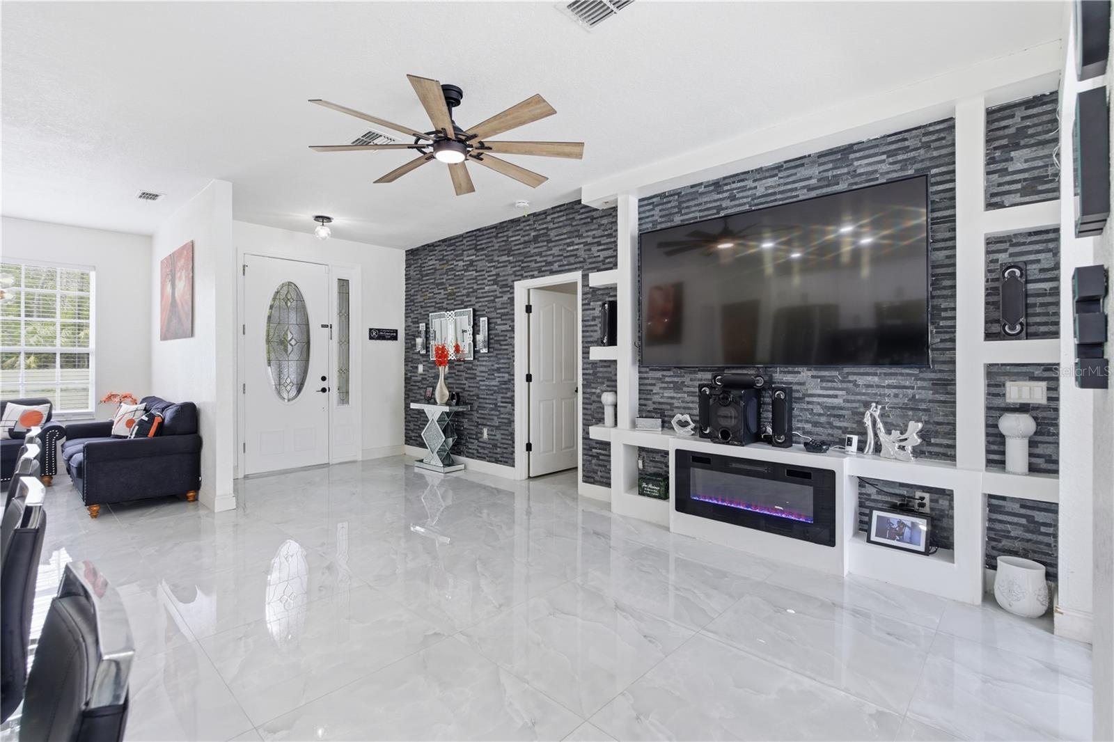 BERKELEY TOWNSITE OF - Residential