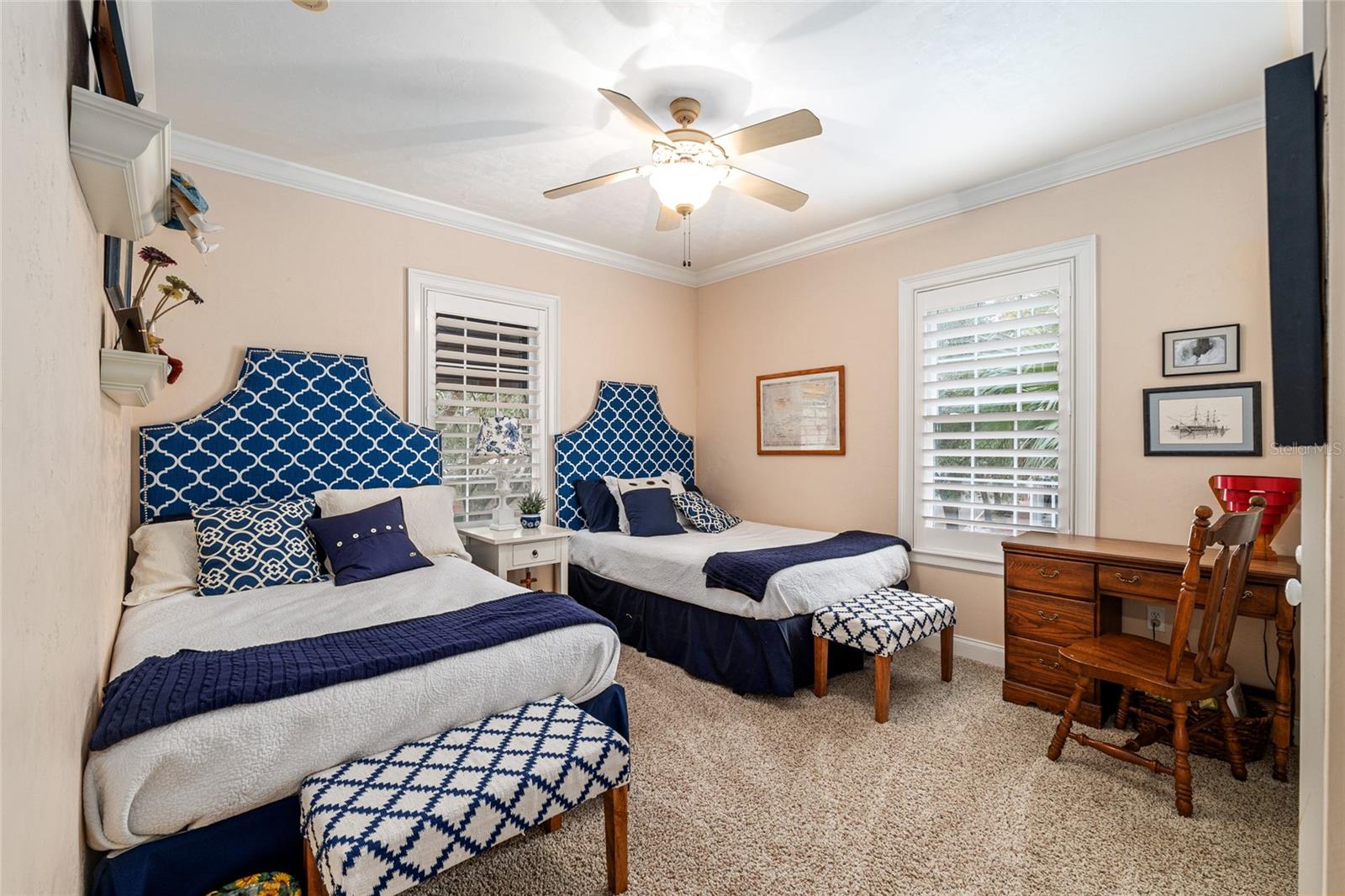 HAILE PLANTATION VILLAGE CENTER - Residential