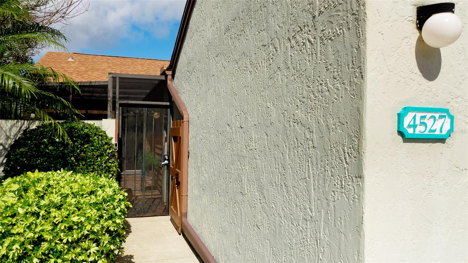 FORTY THREE WEST PALMS - Residential
