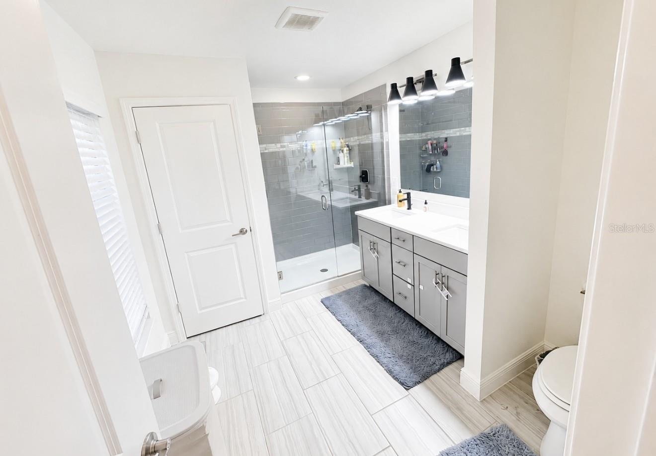 LEGACY HILLS - Residential