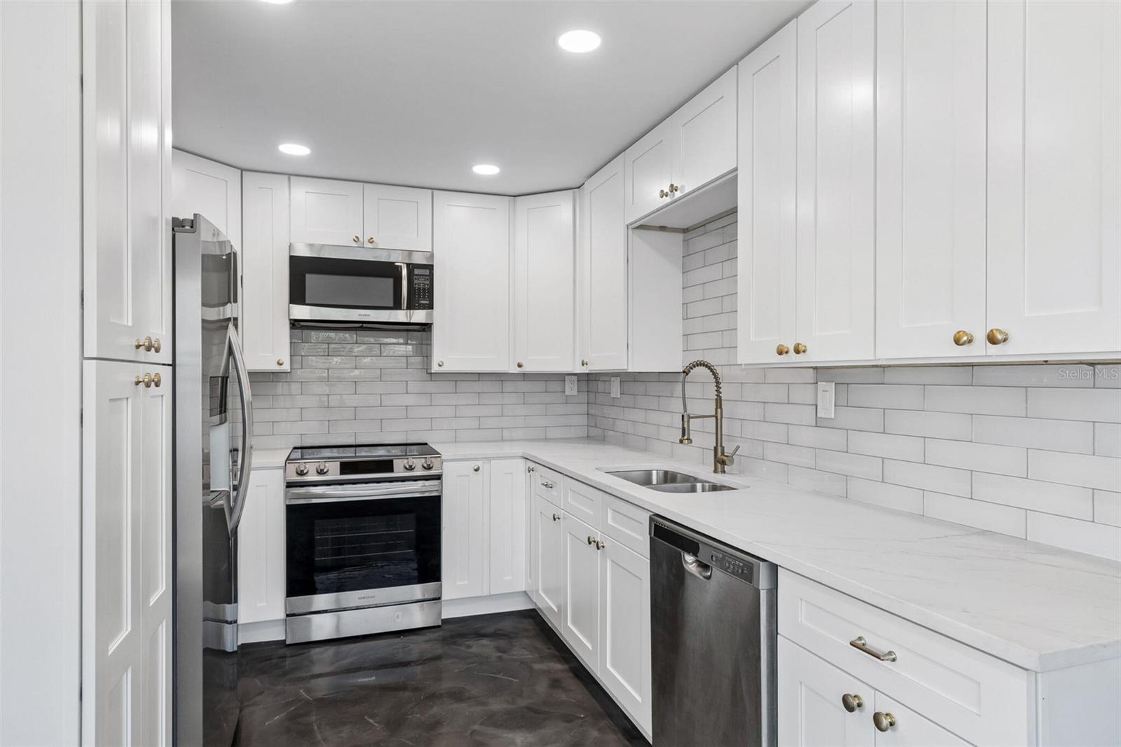 GRAND VIEW TERRACE - Residential