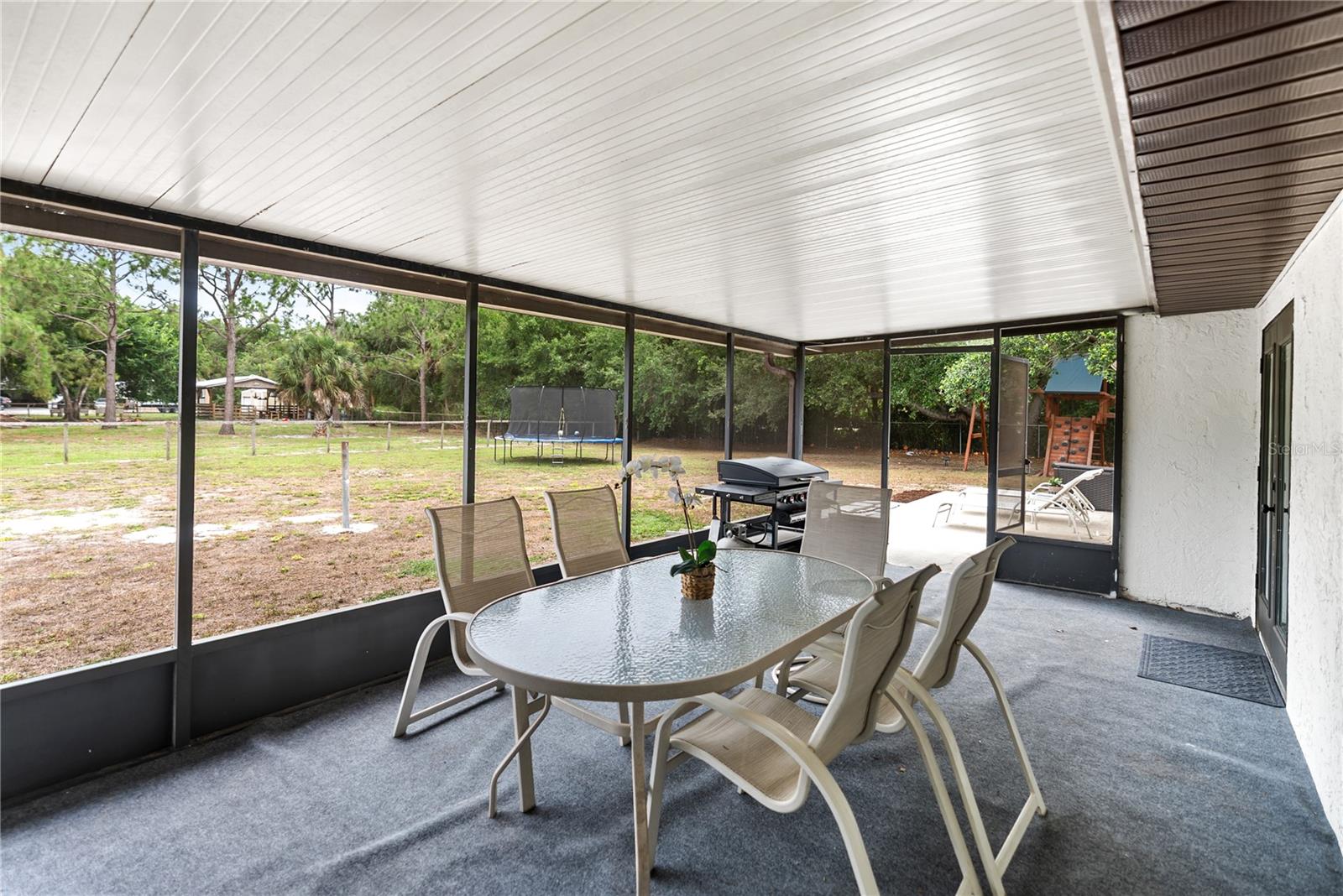 ACREAGE - Residential