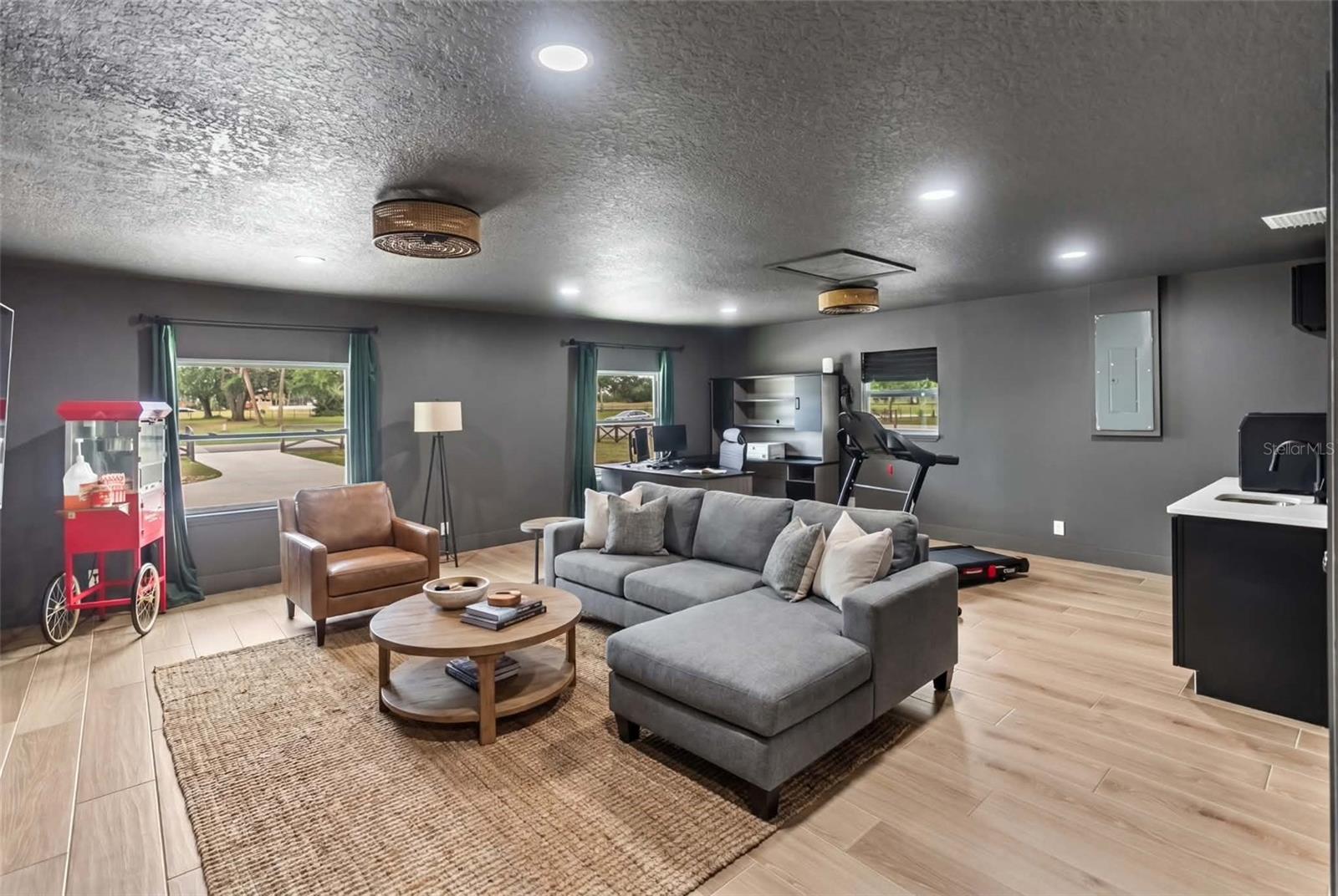 ACREAGE - Residential