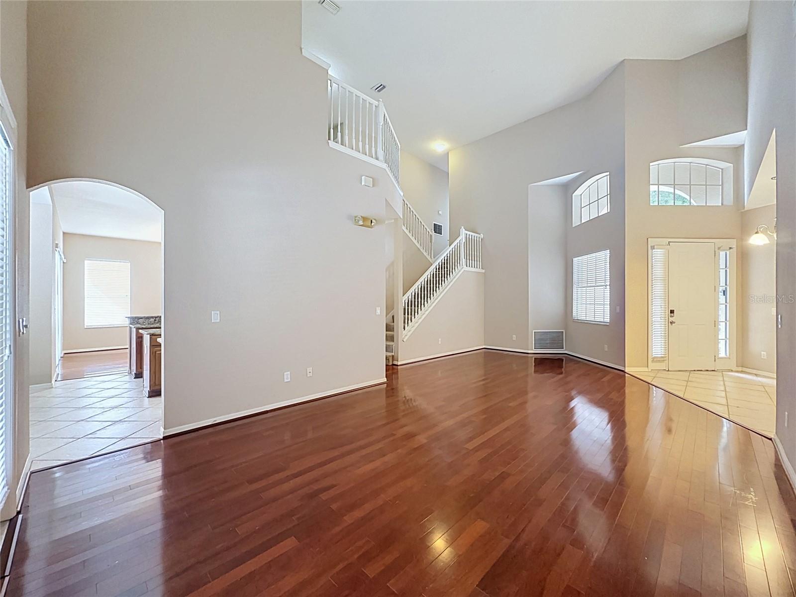 PINEWOOD COUNTRY ESTATES - Residential