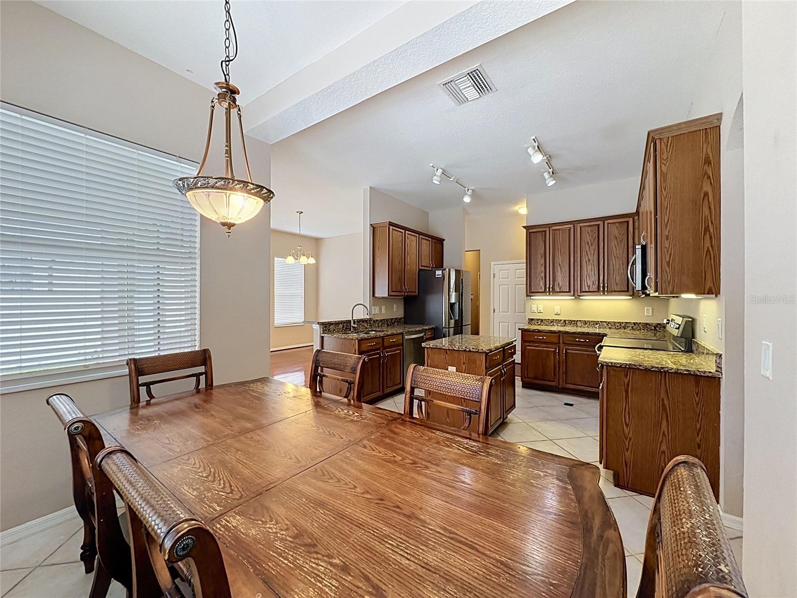 PINEWOOD COUNTRY ESTATES - Residential