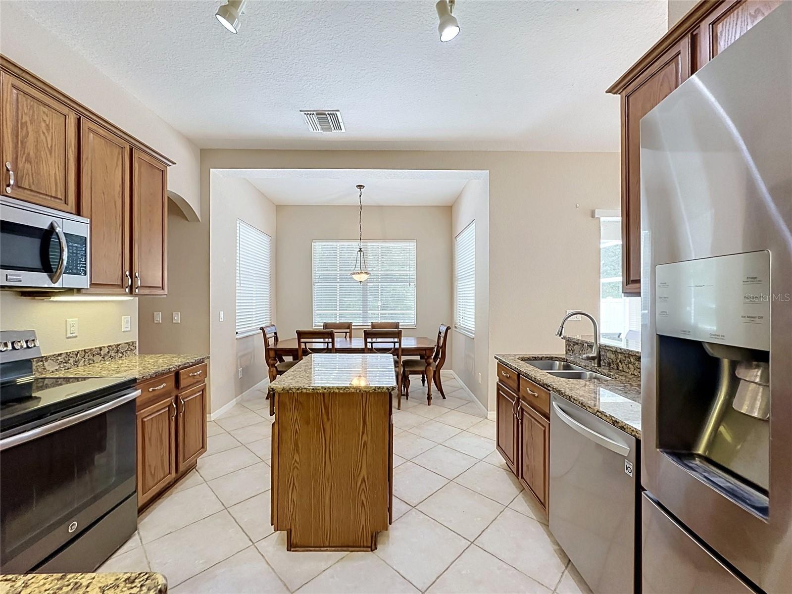 PINEWOOD COUNTRY ESTATES - Residential