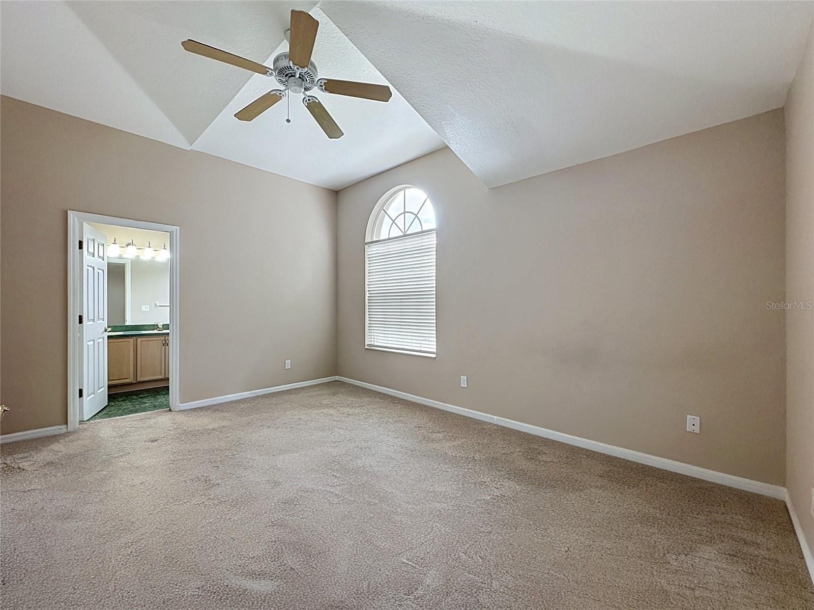 PINEWOOD COUNTRY ESTATES - Residential