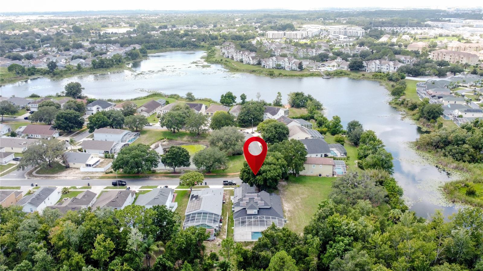 PINEWOOD COUNTRY ESTATES - Residential