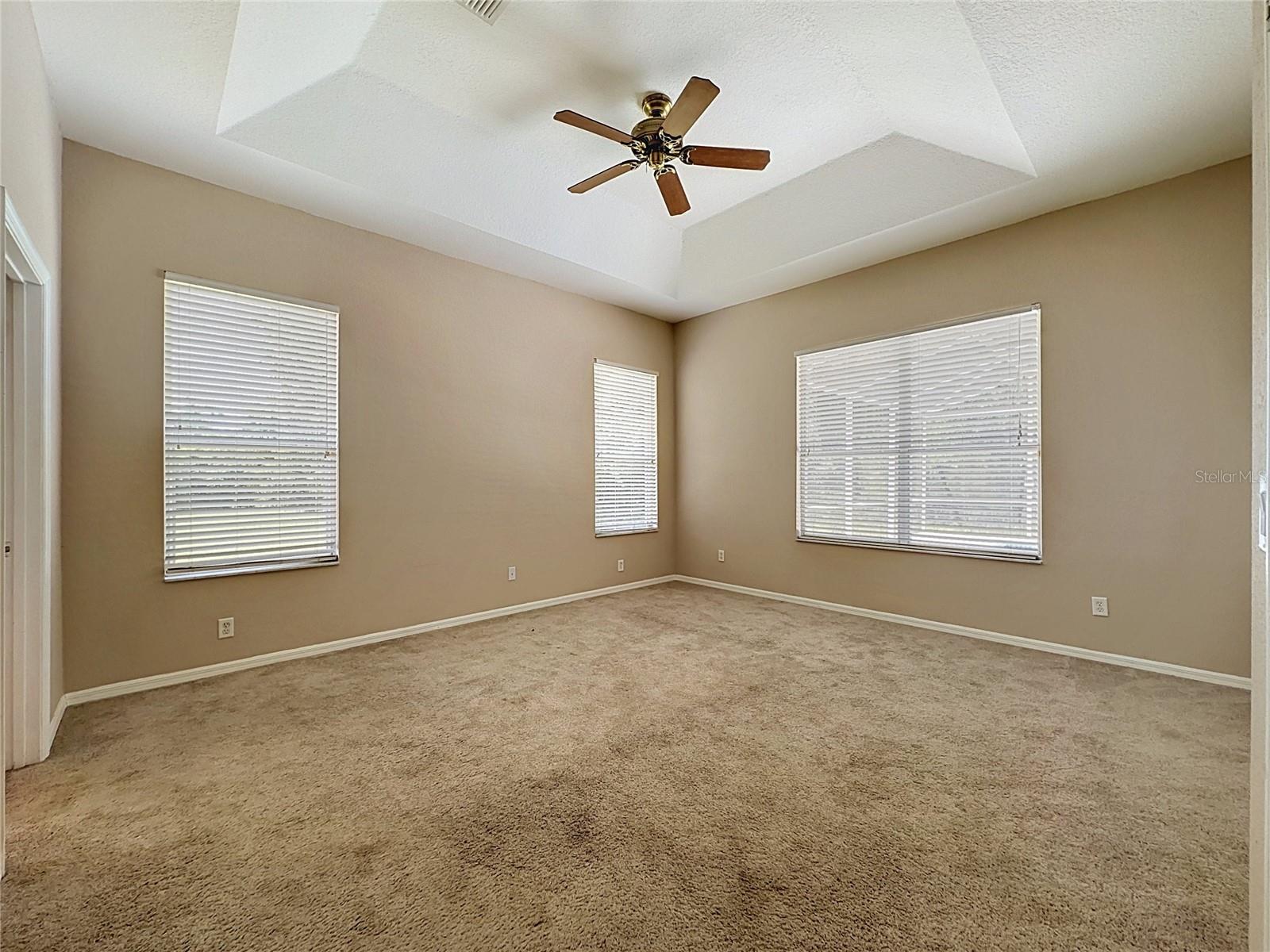 PINEWOOD COUNTRY ESTATES - Residential