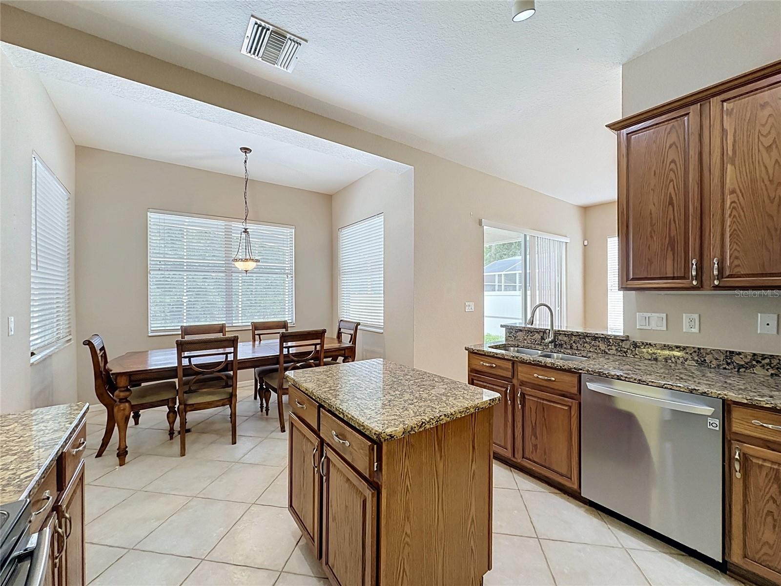 PINEWOOD COUNTRY ESTATES - Residential
