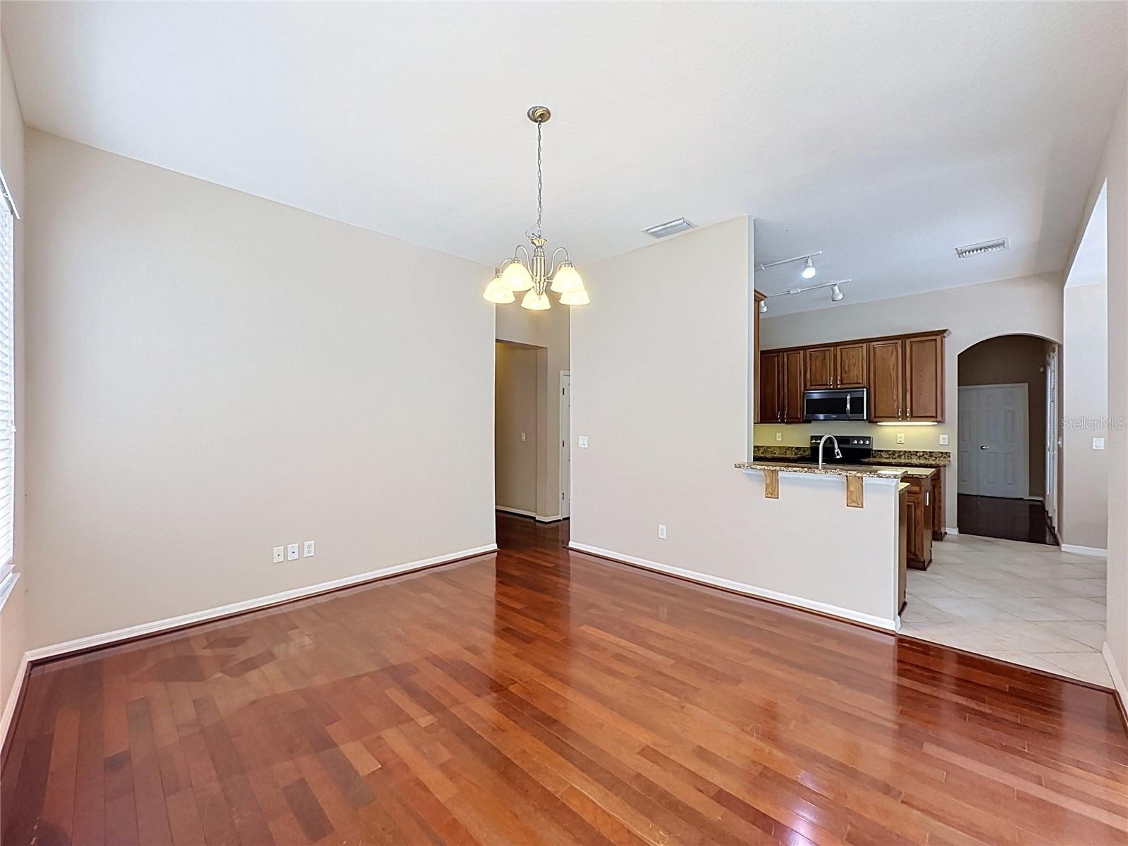 PINEWOOD COUNTRY ESTATES - Residential