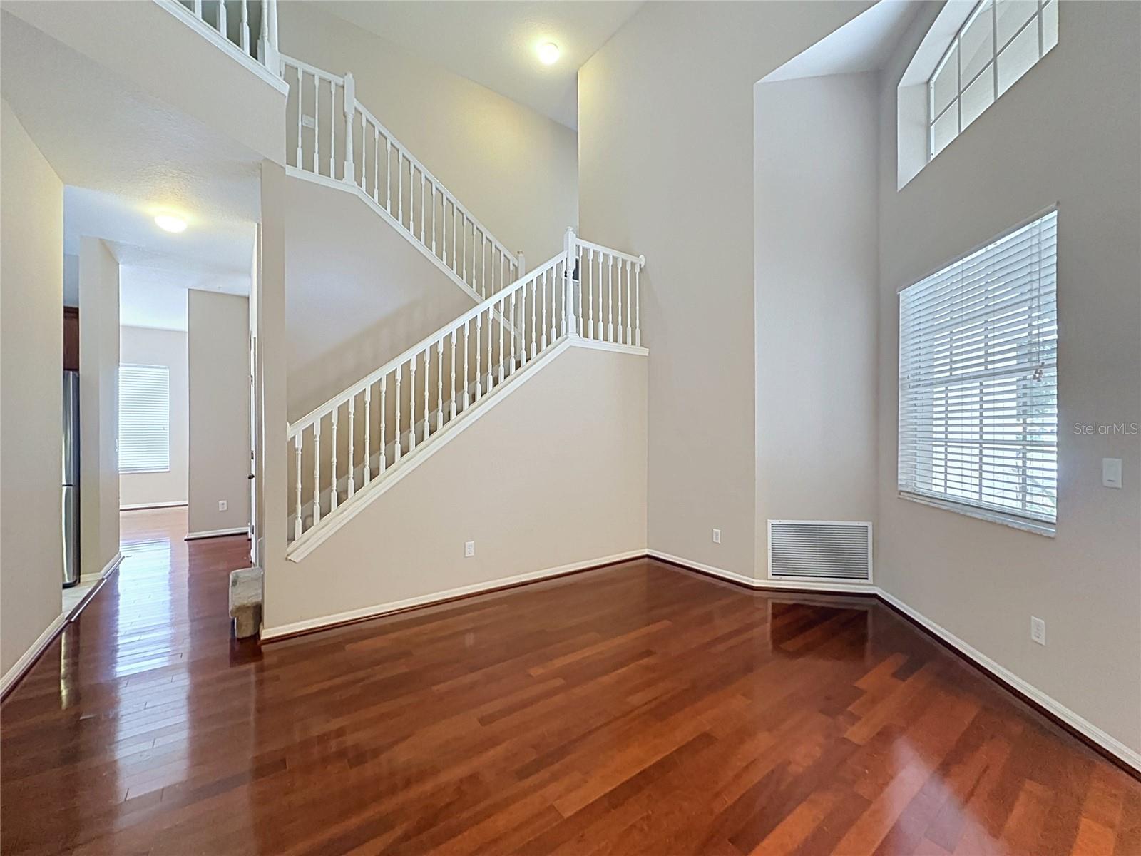 PINEWOOD COUNTRY ESTATES - Residential