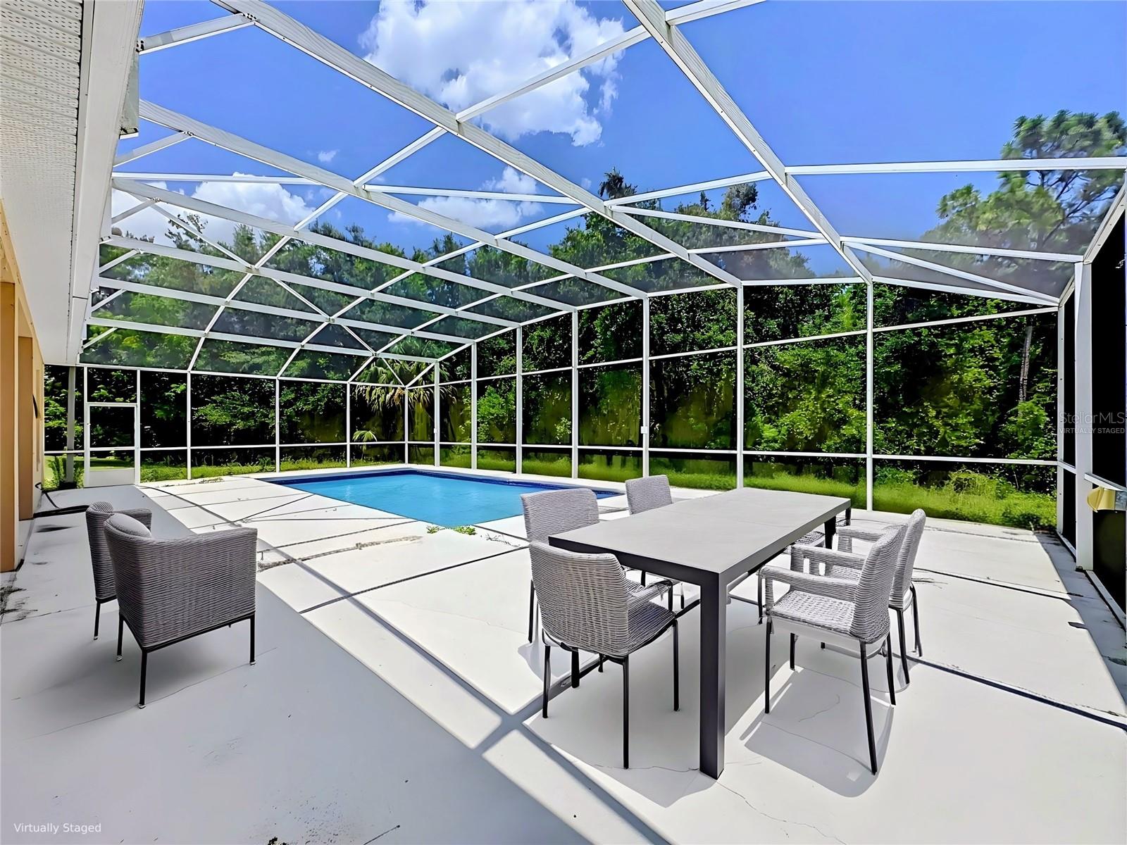PINEWOOD COUNTRY ESTATES - Residential