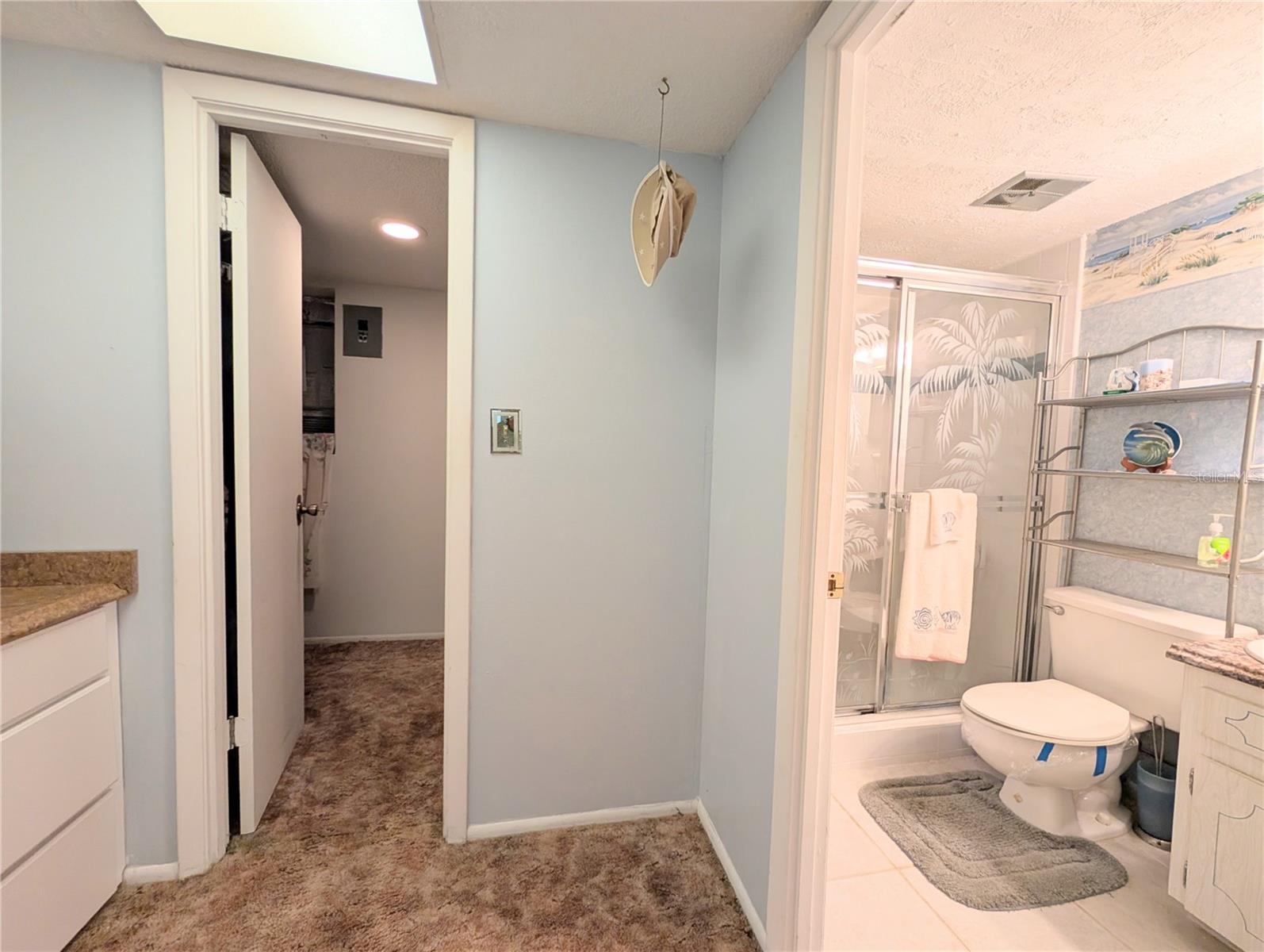 BAYSHORE ON THE LAKE APTS II SEC 3 - Residential
