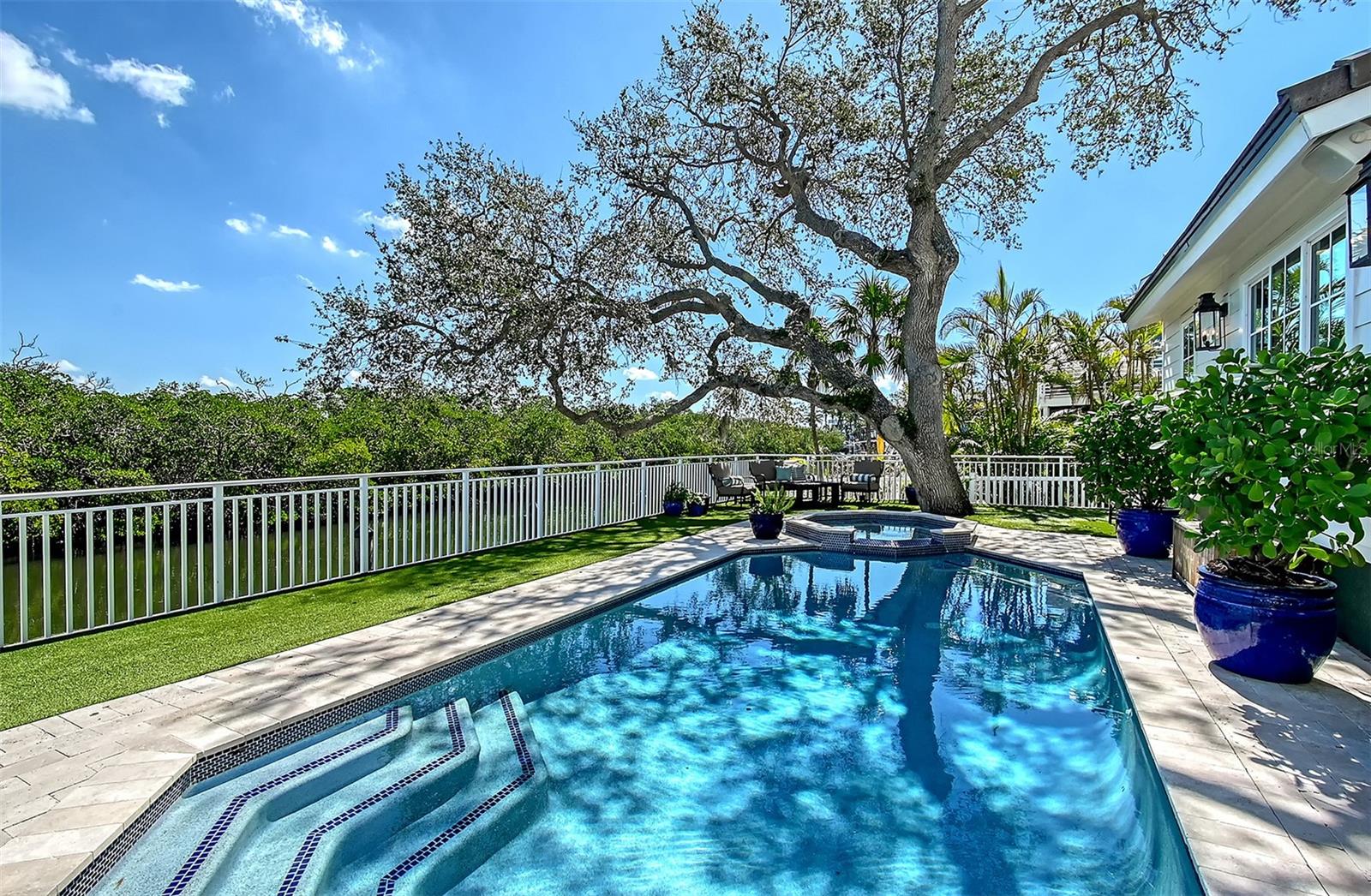 SIESTA COVE SUB - Residential