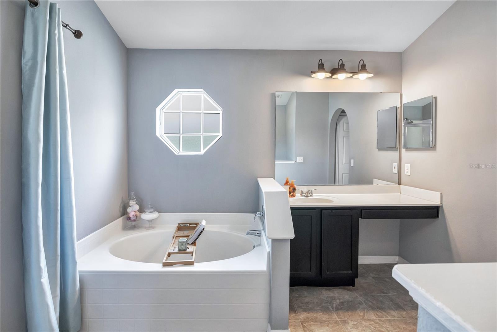LAKEVIEW RESERVE 46/149 - Residential