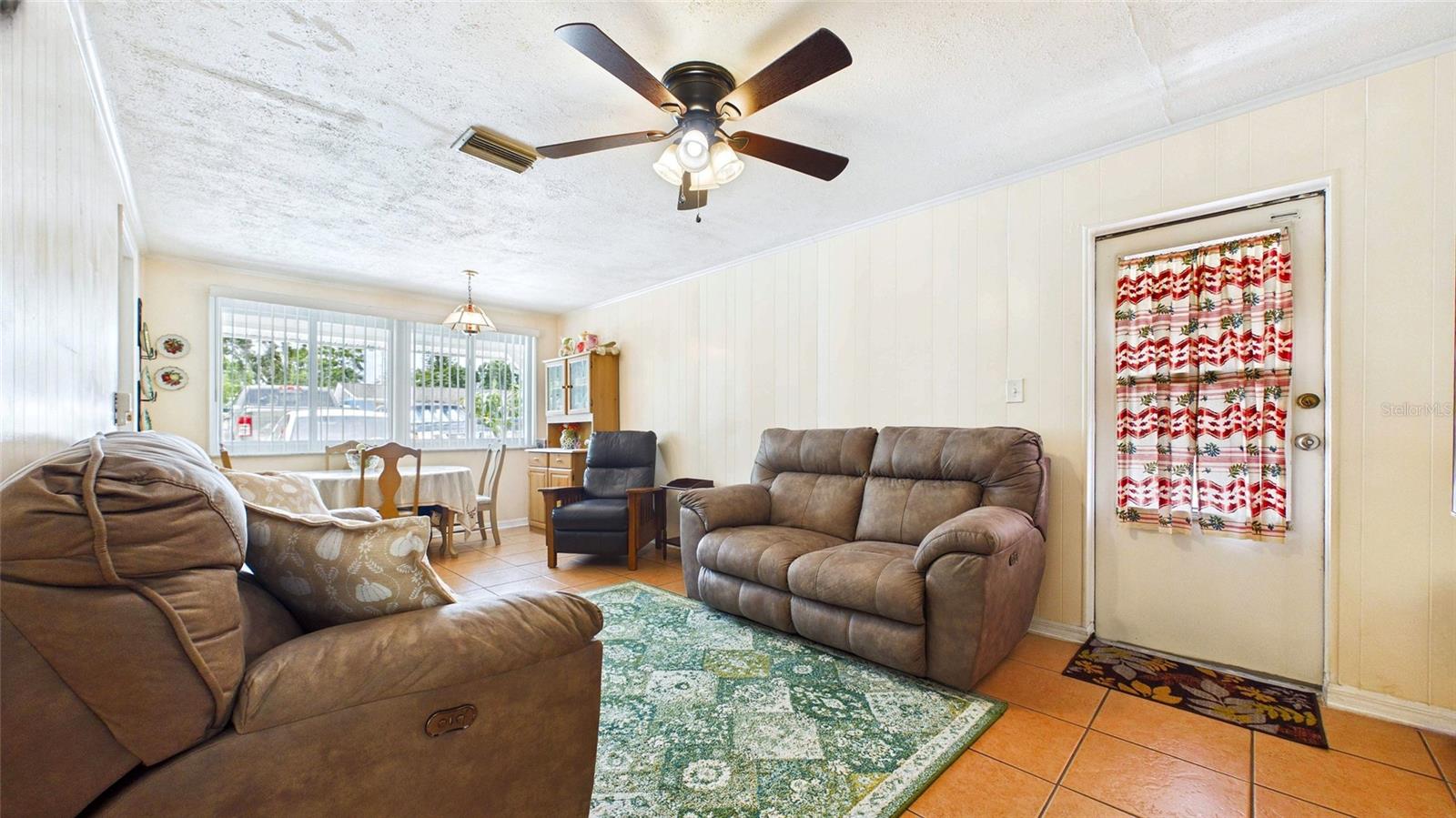 WOODVALLEY UNIT 1 - Residential