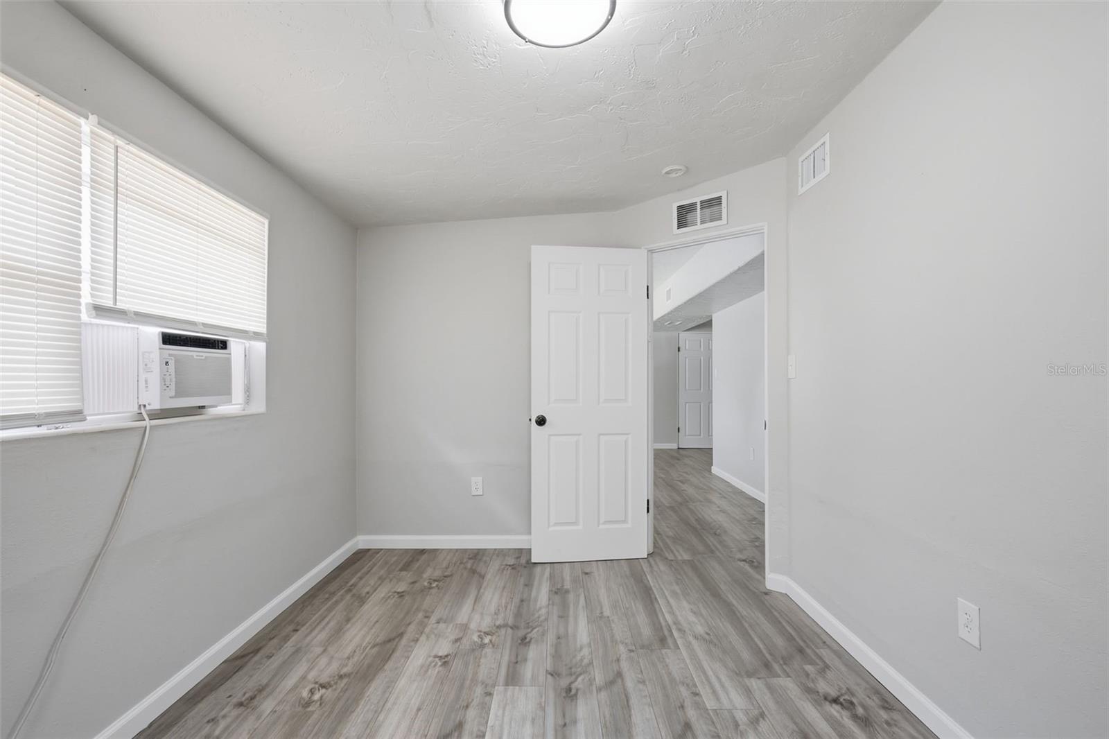 BROWN ACRES - Residential