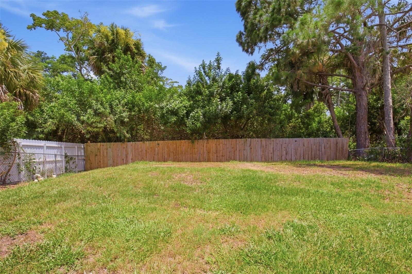 BROWN ACRES - Residential