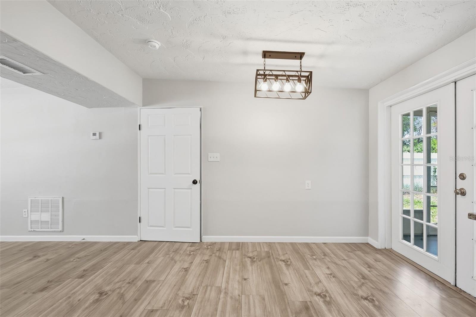 BROWN ACRES - Residential