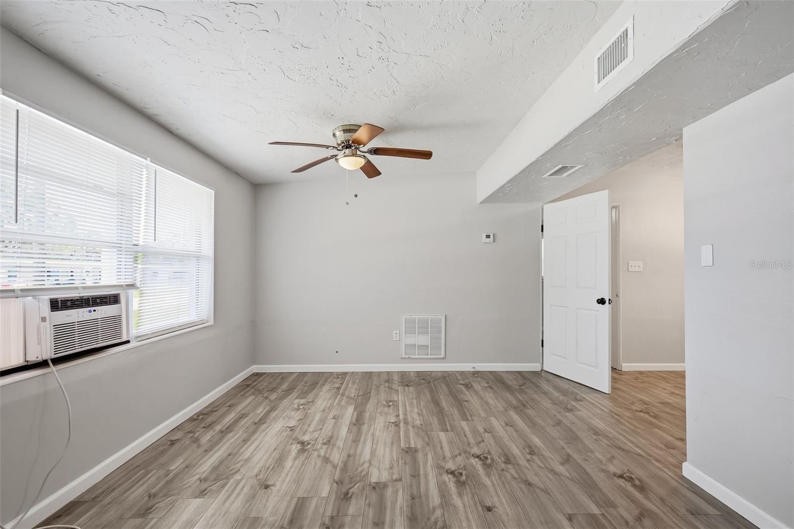BROWN ACRES - Residential