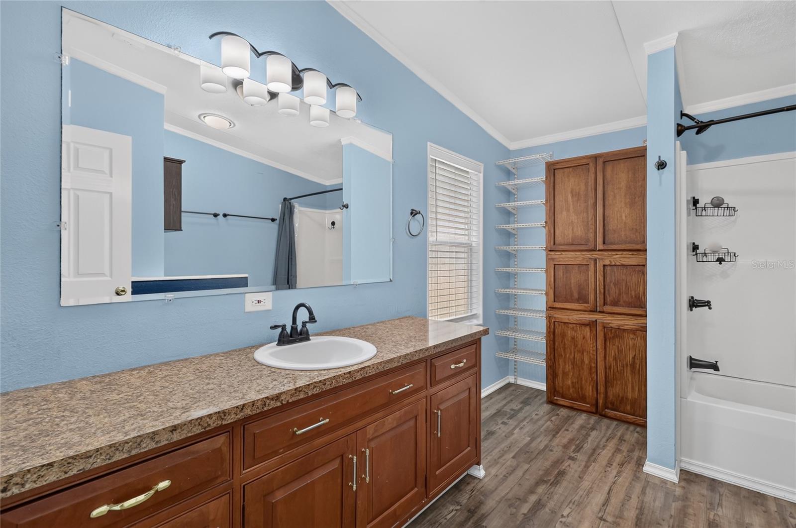 KOSSUTHVILLE - Residential