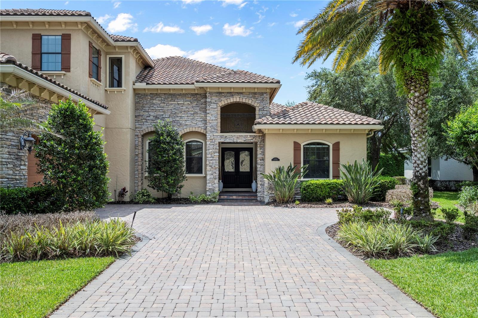 KEENES POINTE - Residential