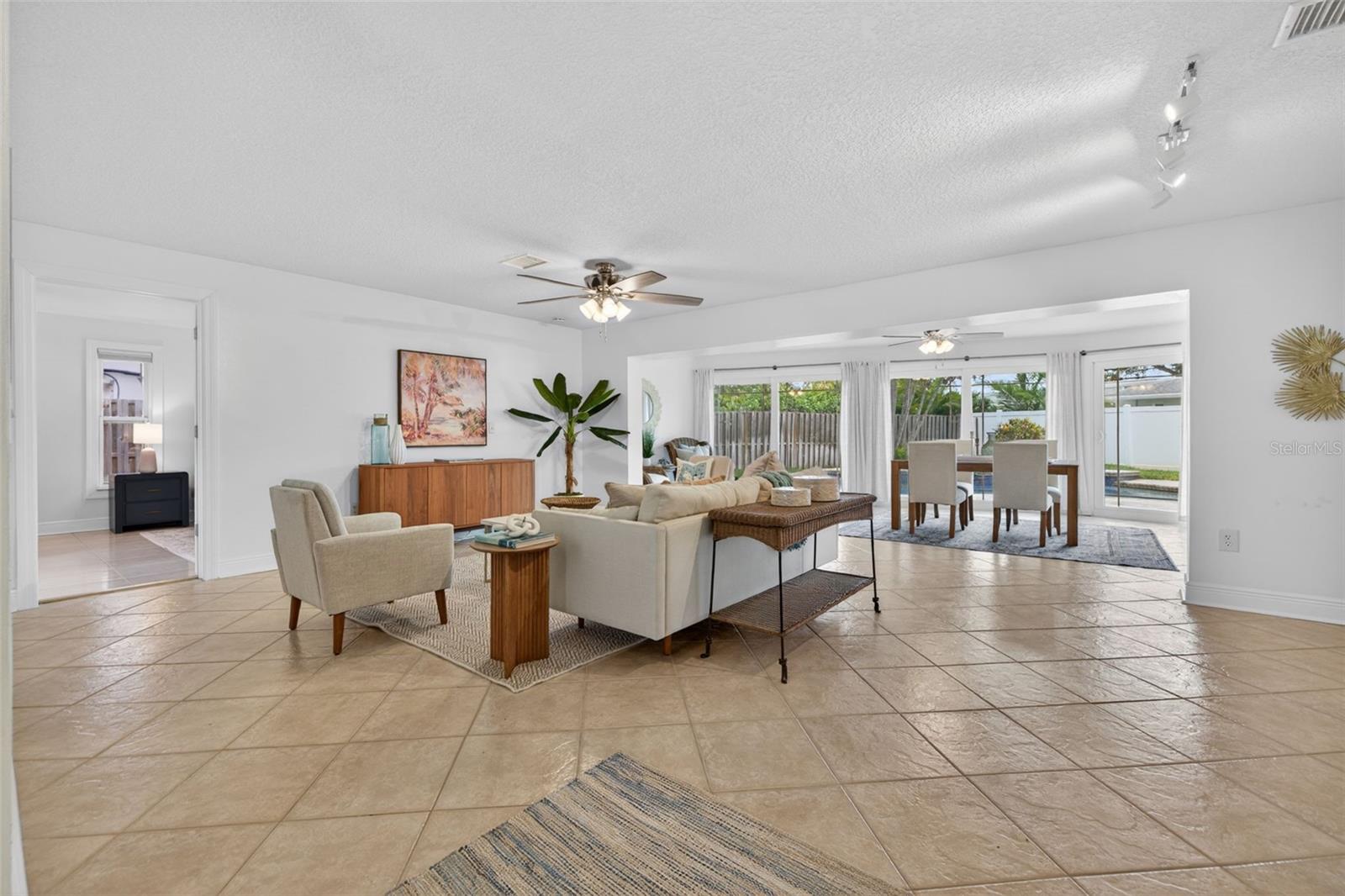 EDEN ISLE 1ST ADD - Residential