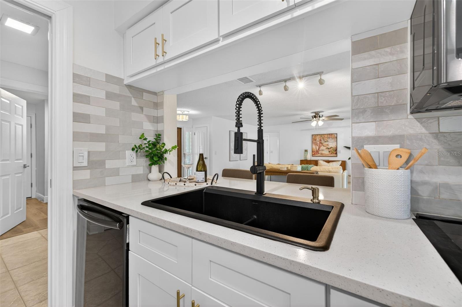 EDEN ISLE 1ST ADD - Residential