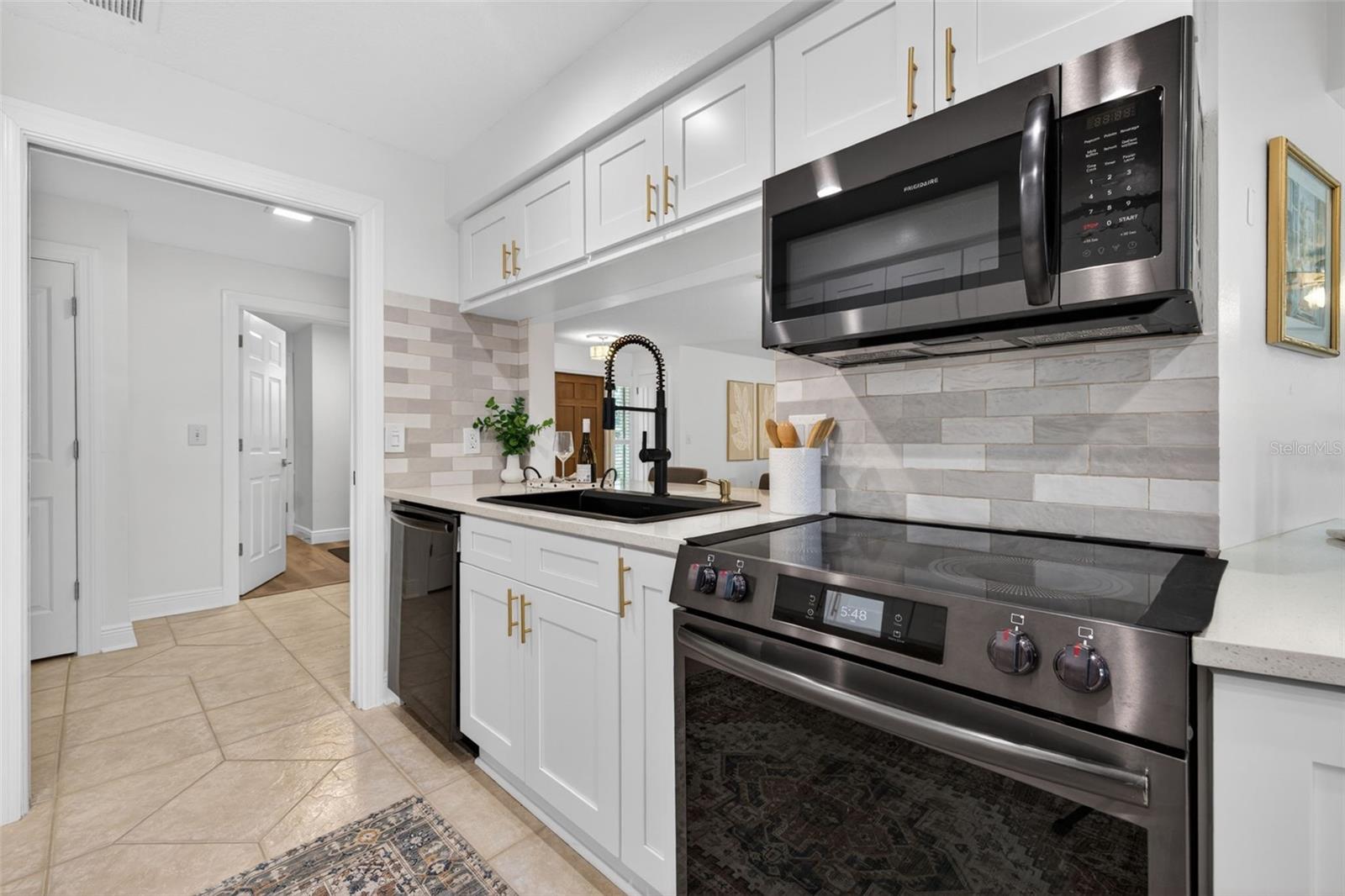 EDEN ISLE 1ST ADD - Residential