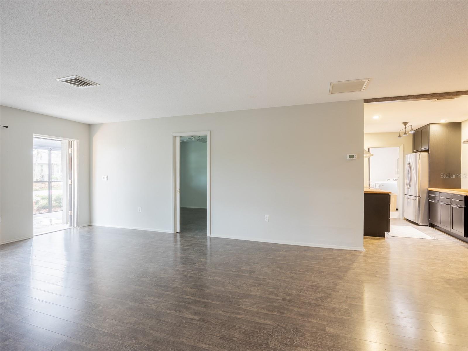 SOUTH VENICE - Residential