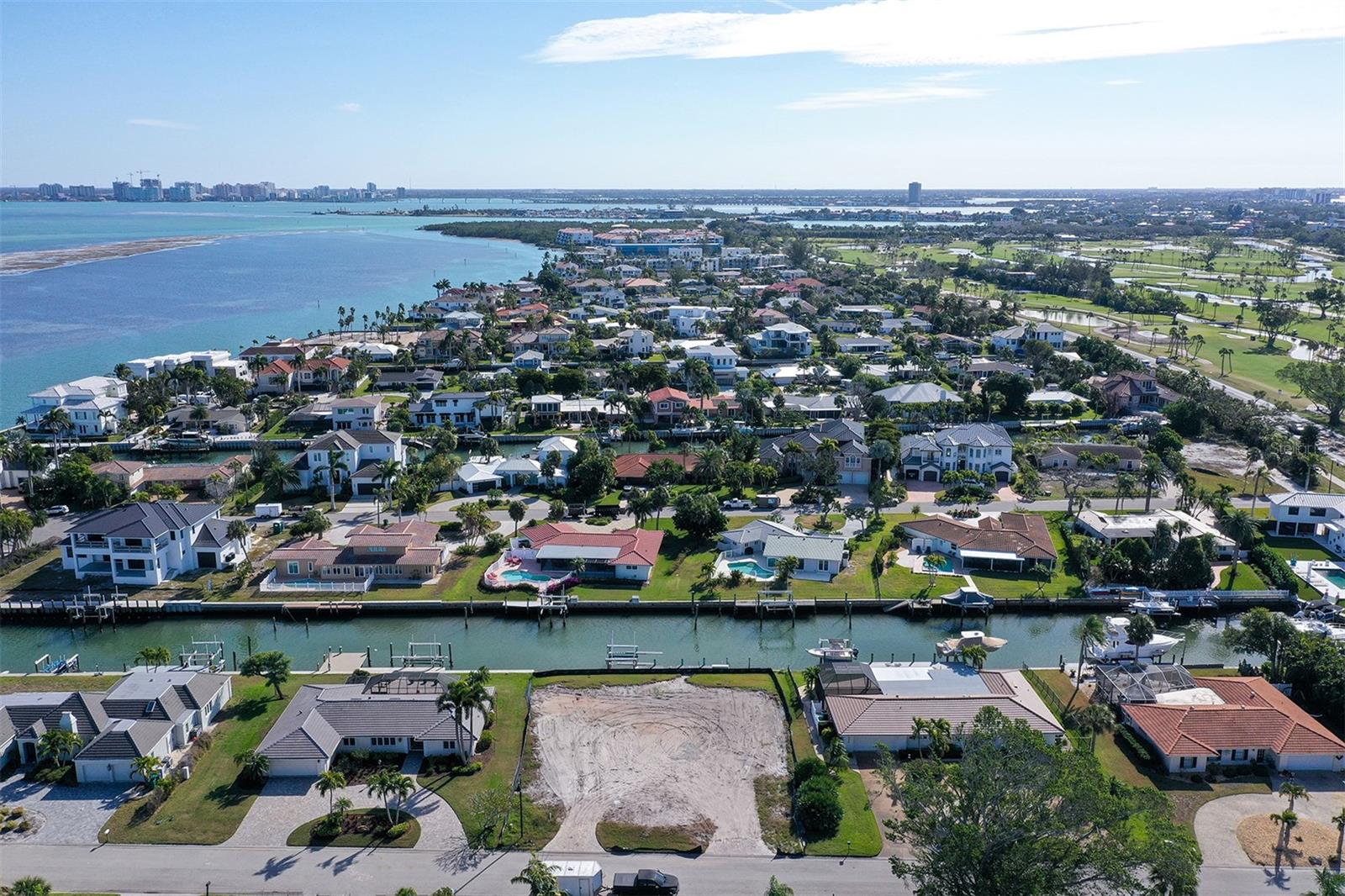 COUNTRY CLUB SHORES SEC 01 - Land