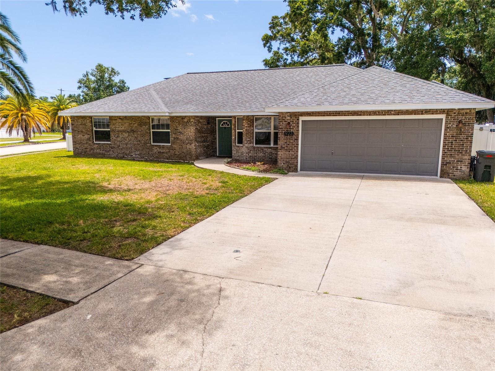 DEEP FOREST - Residential Lease