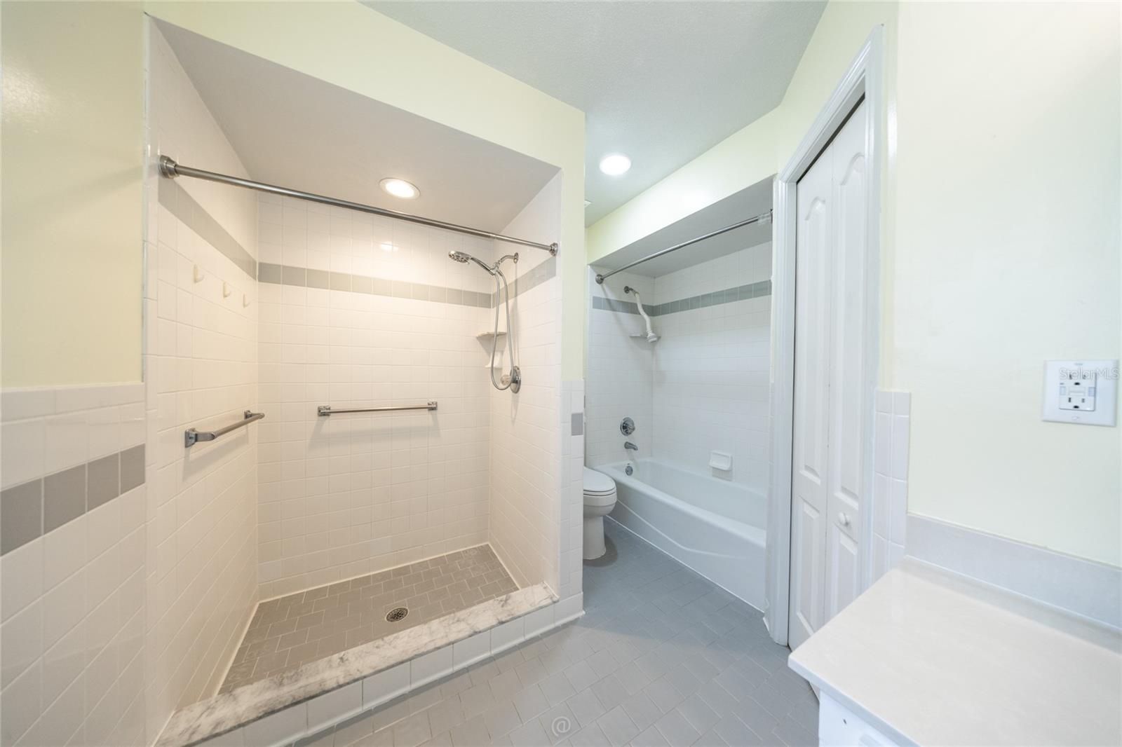 DEEP FOREST - Residential Lease