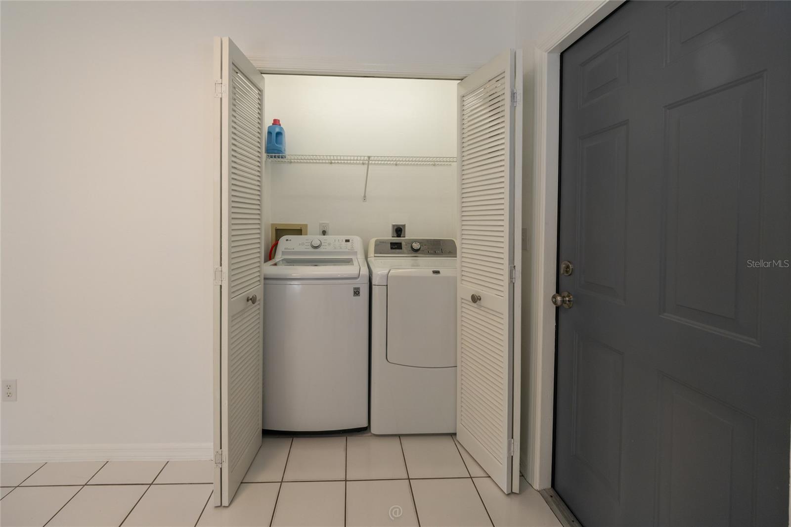 DEEP FOREST - Residential Lease
