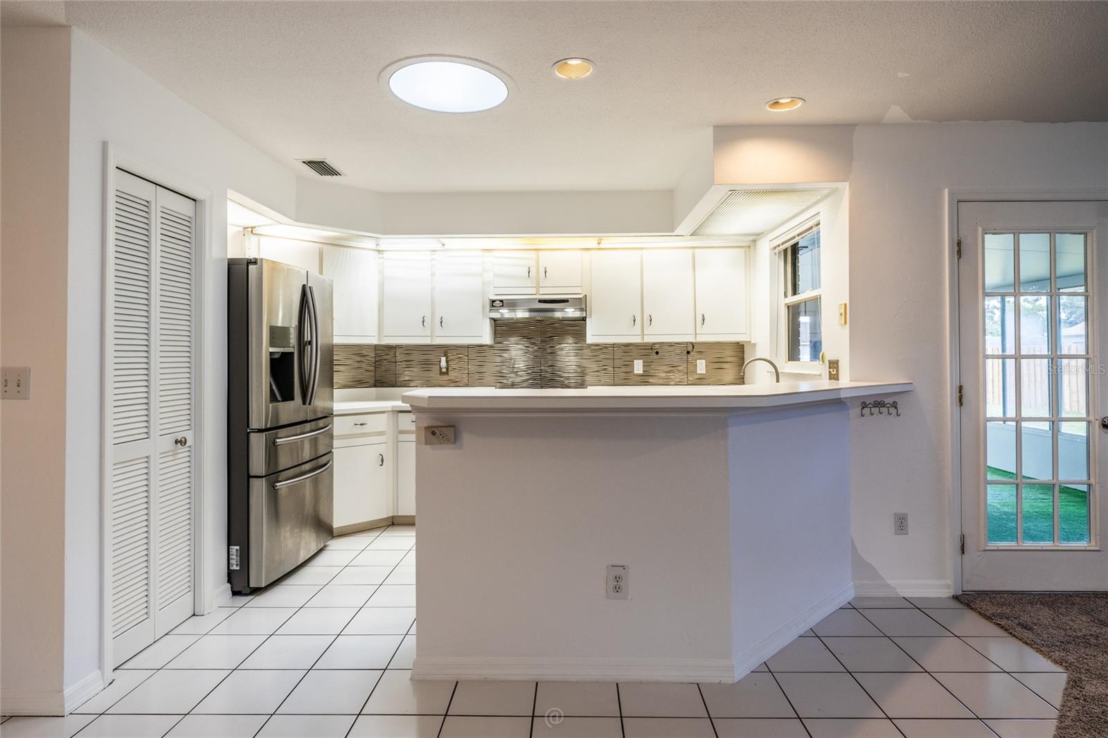 DEEP FOREST - Residential Lease