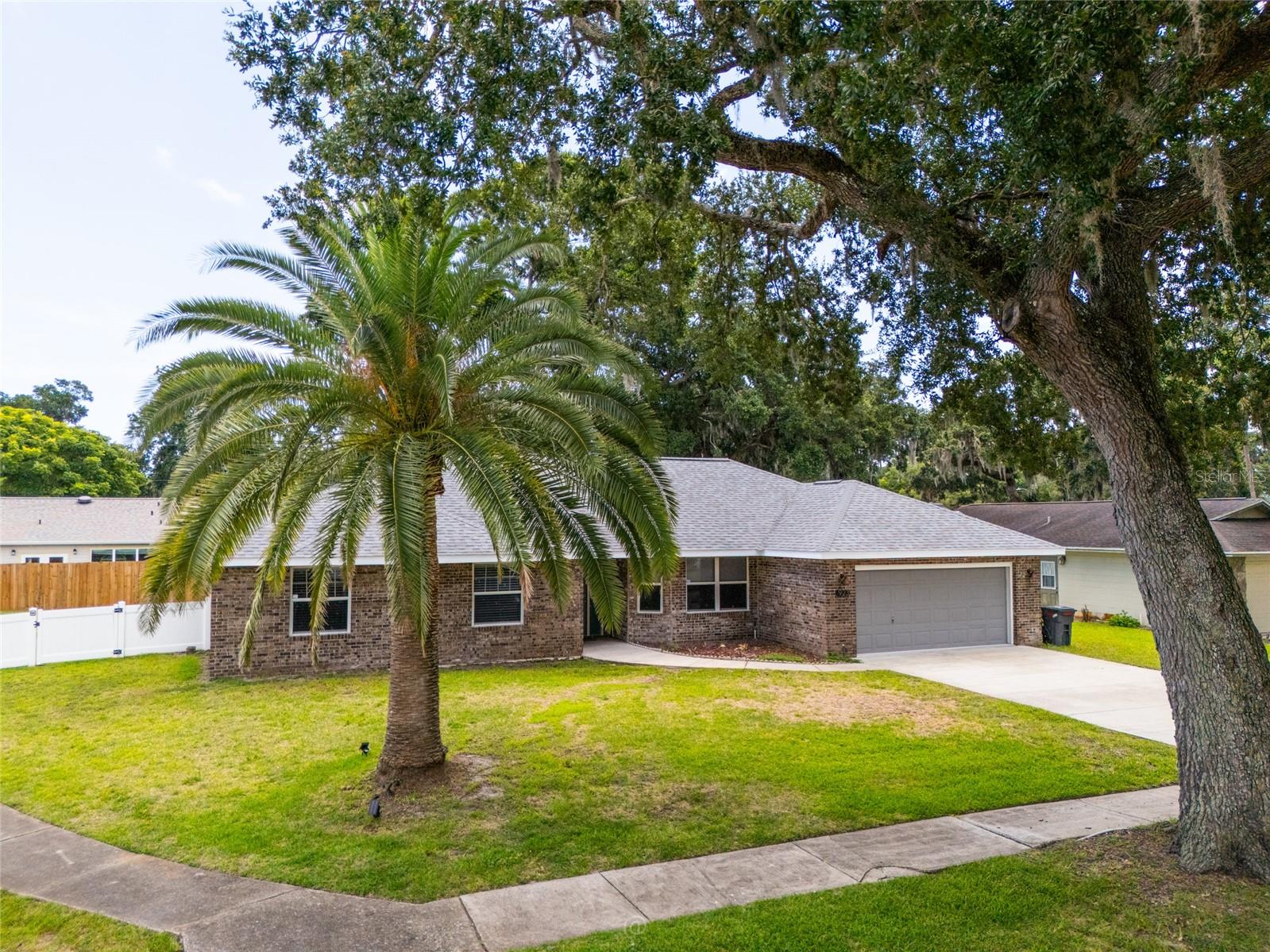 DEEP FOREST - Residential Lease