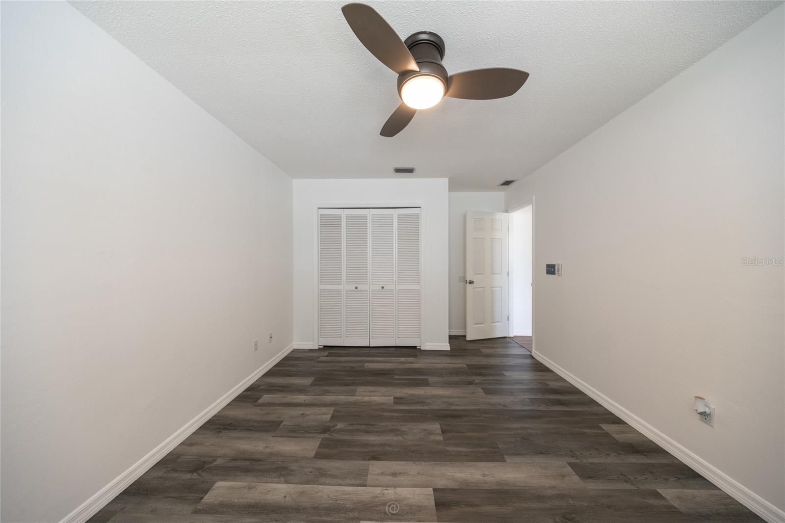 DEEP FOREST - Residential Lease