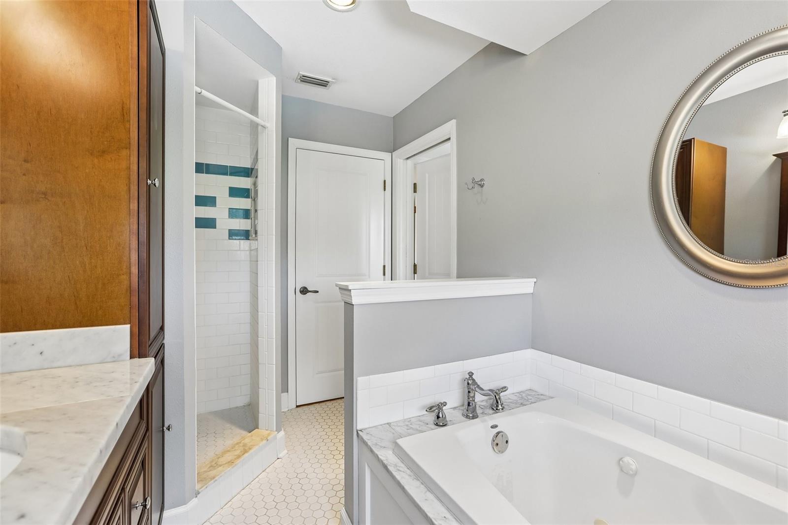 SEMINOLE LAKE GOLF & - Residential