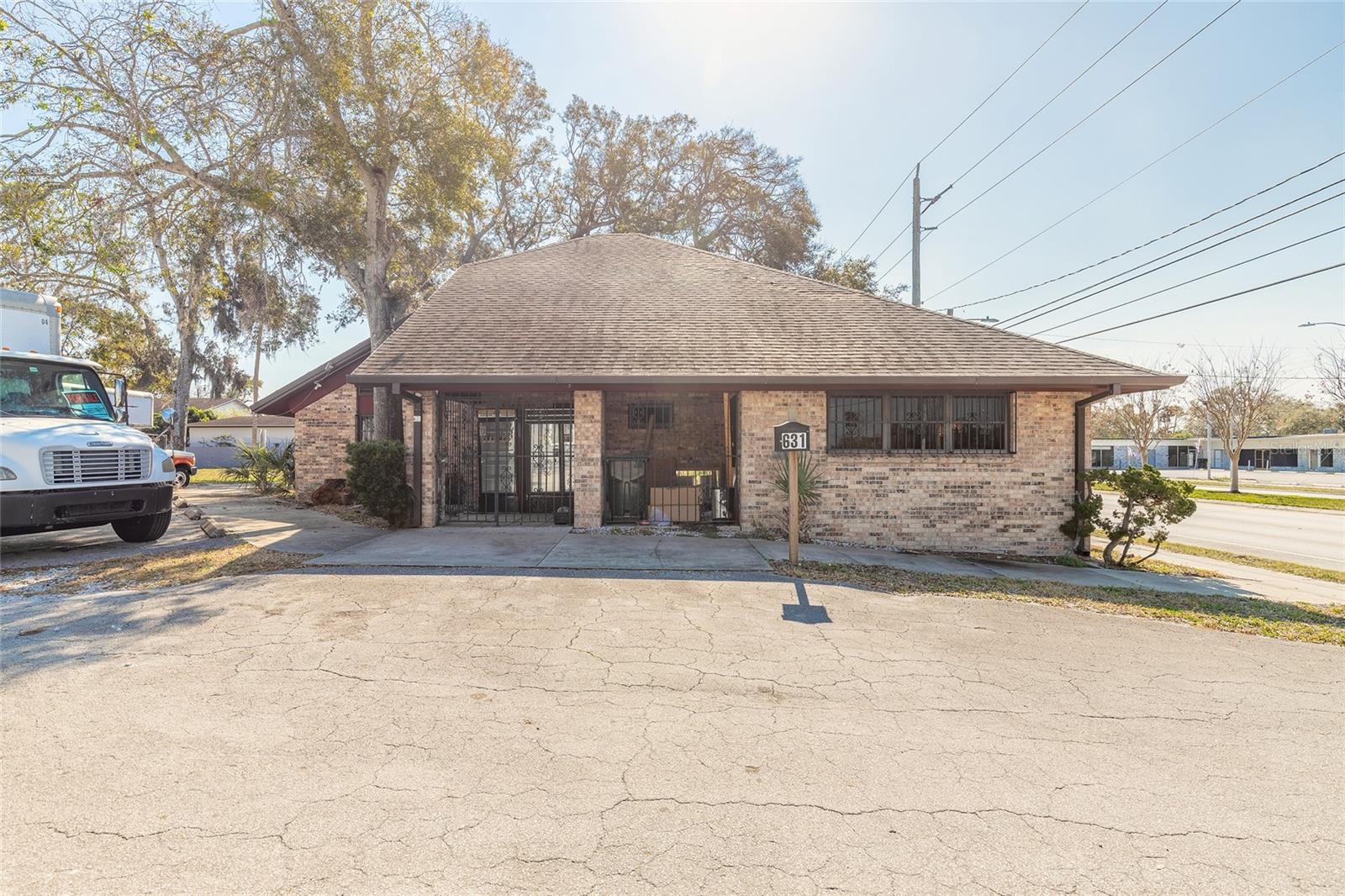 KINGSTON - Commercial Sale