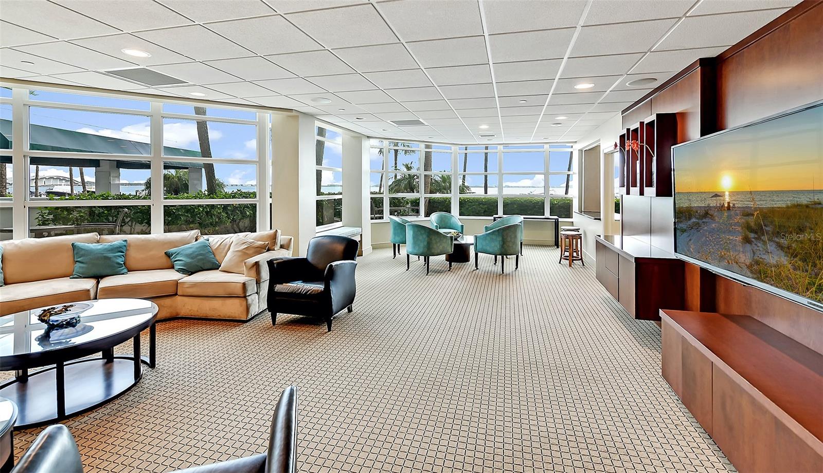 CONDO ON THE BAY TOWER II - Residential