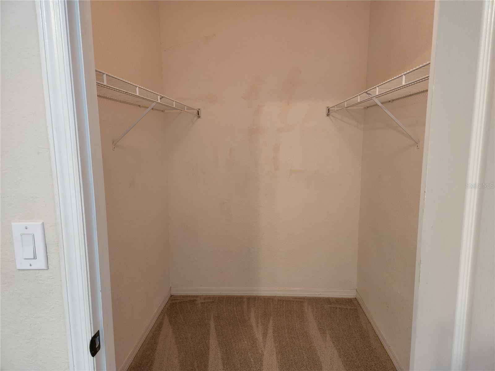 BELLA VILLINO VI - Residential Lease