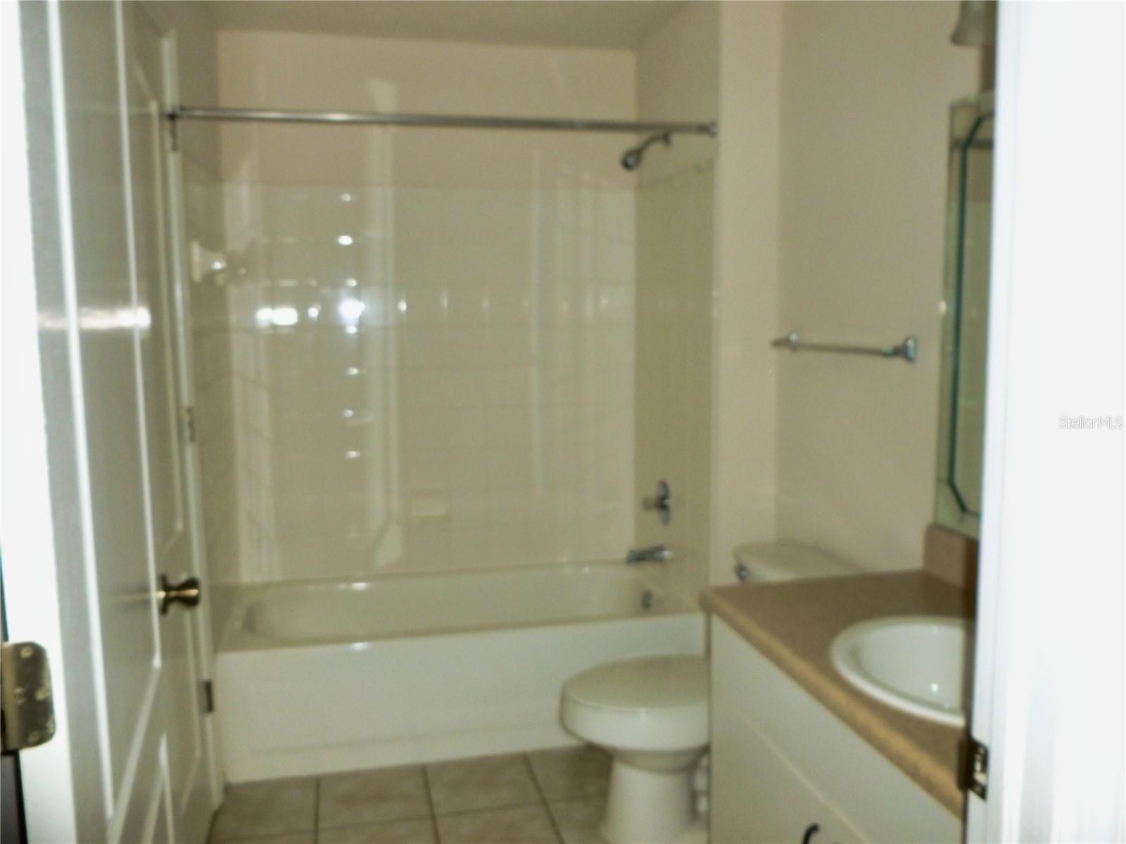 BELLA VILLINO VI - Residential Lease