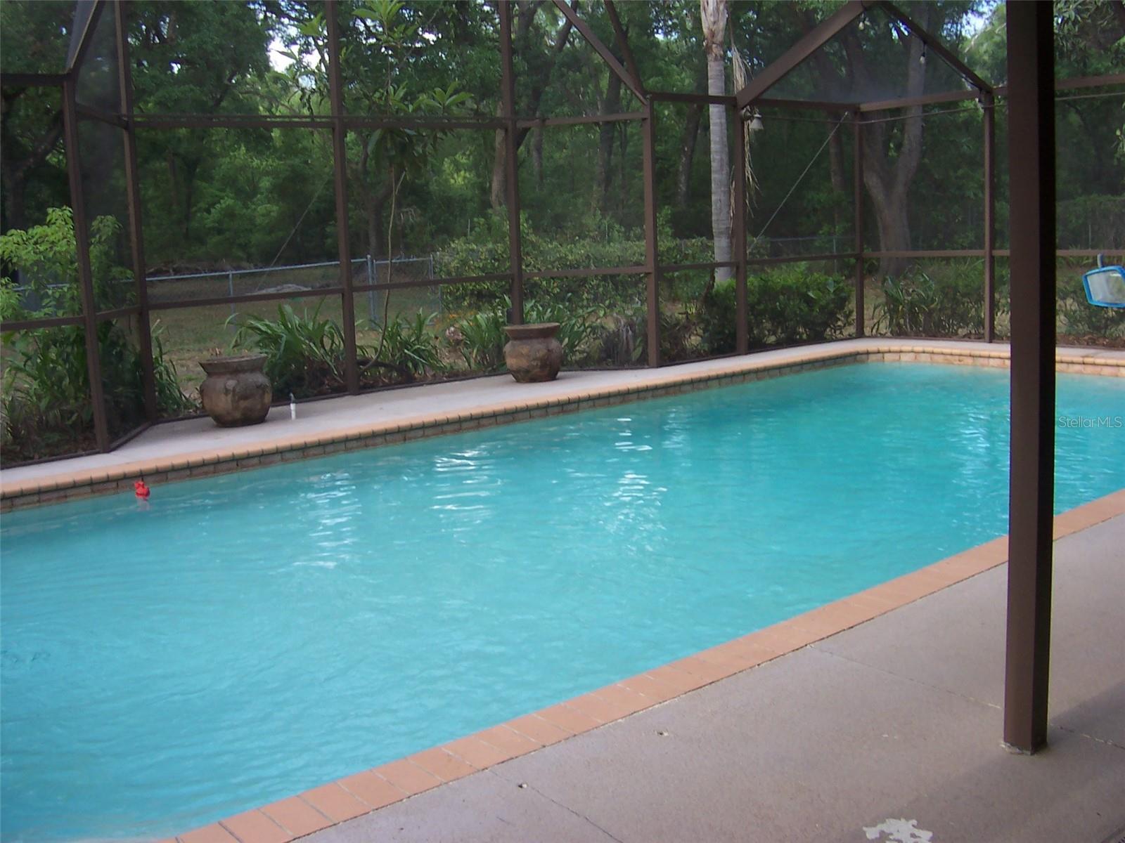 VILLAGE GROVE 1 - Residential