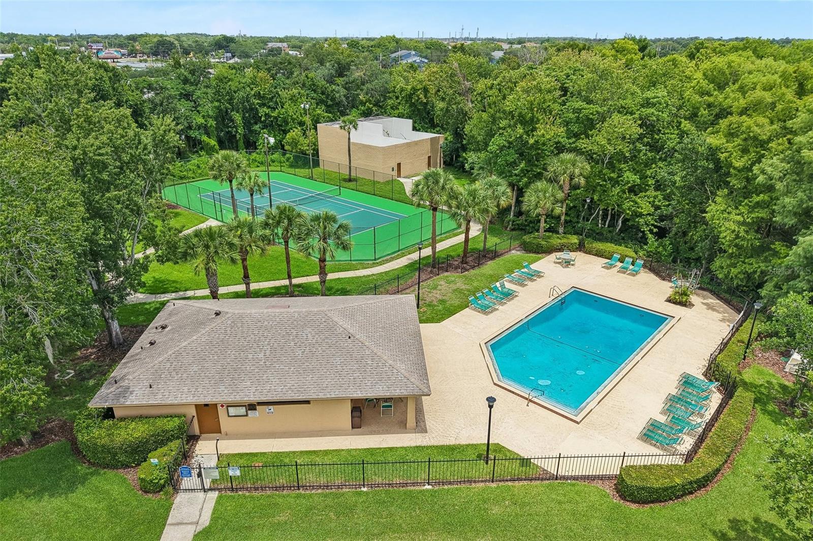SOUTHBROOKE CONDO PH 02 - Residential