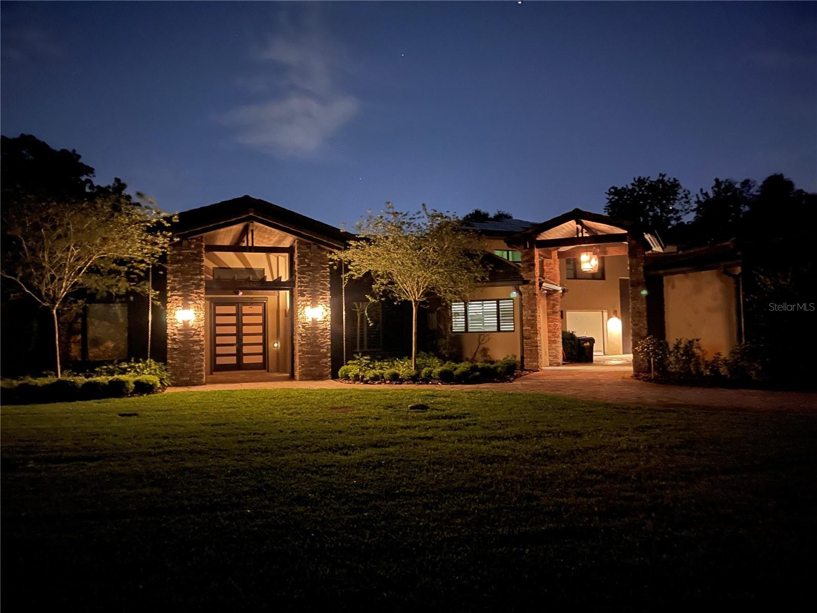 CYPRESS SHORES - Residential