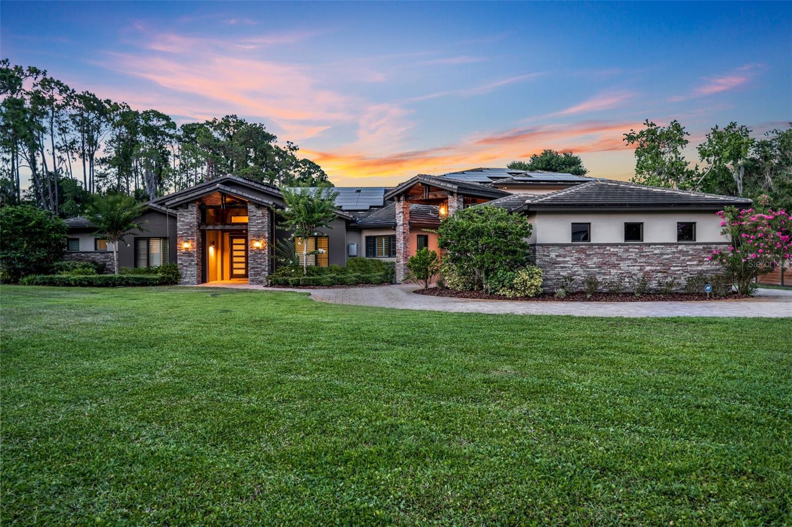 CYPRESS SHORES - Residential